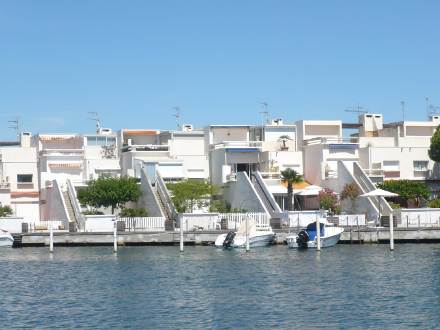 Location vacances Résidence Marinas d\'Ulysse II - Port Camargue-1
