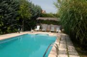 Location sur Aigues Vives : Villa AC2305 - Maison de campagne avec piscine